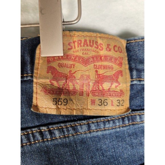 Levi's 559 Men's Jeans Size 36x32 Relaxed Straight Leg Denim Blue Jeans - Picture 9 of 11